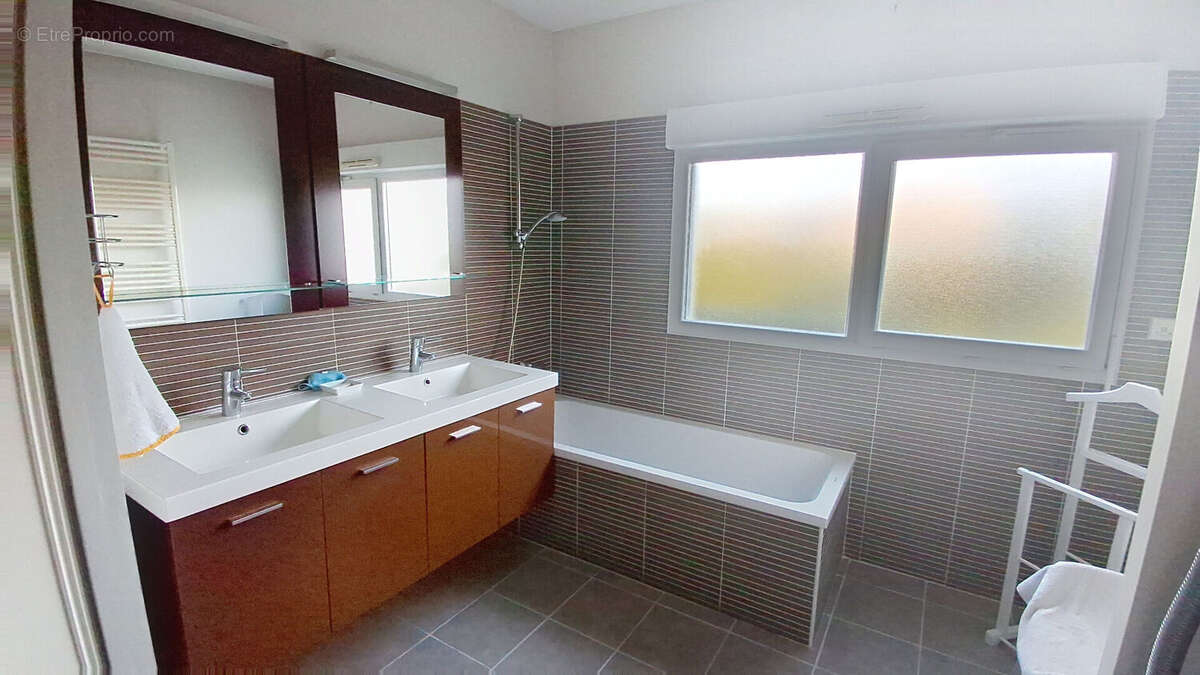 Appartement à LES ANGLES