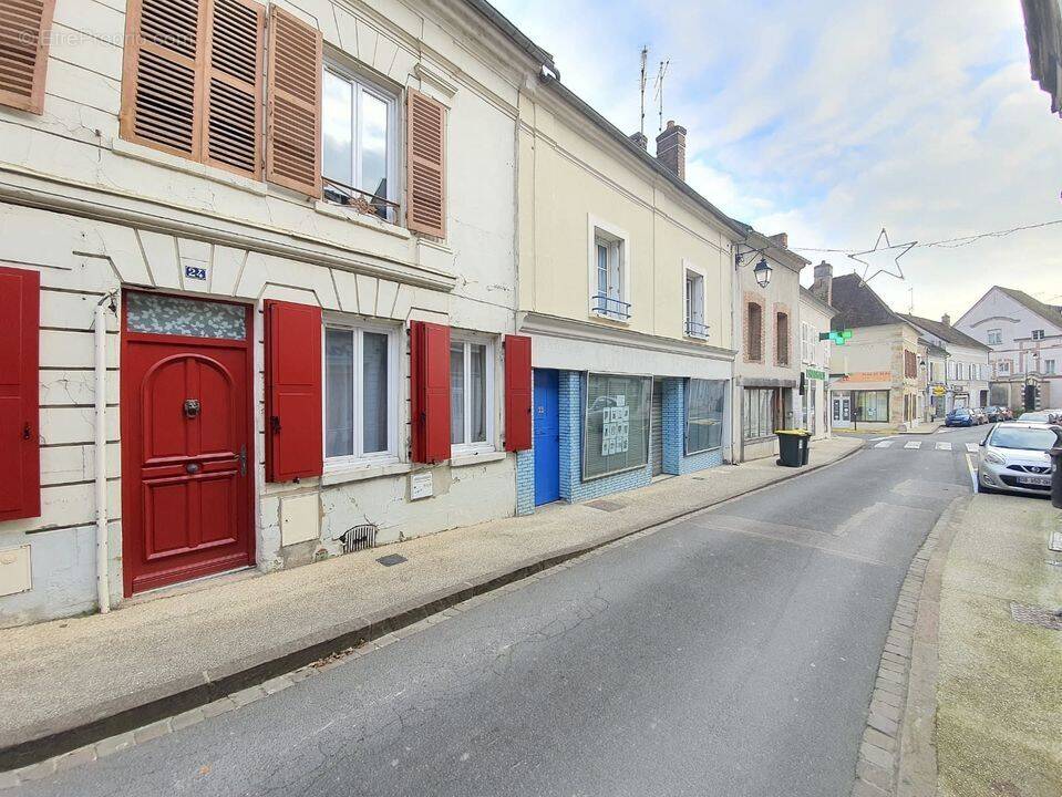 Maison à DONNEMARIE-DONTILLY