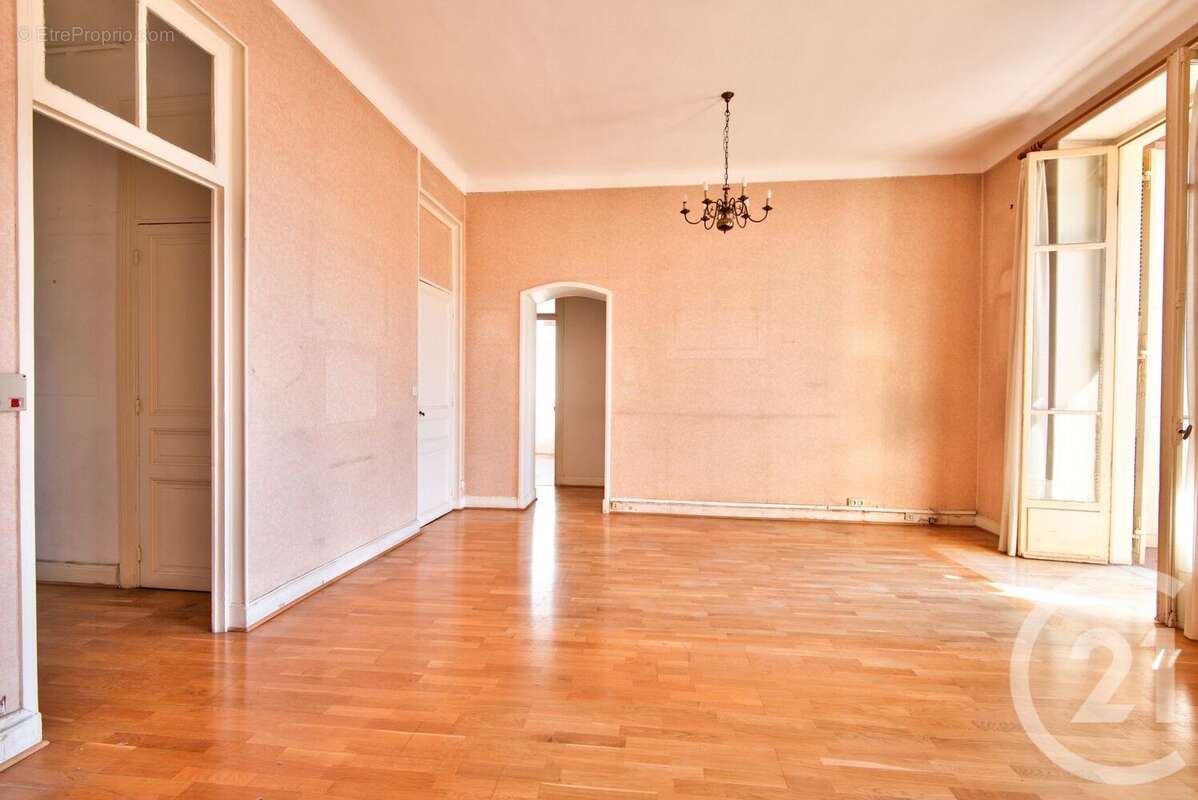 Appartement 92 m² à Nice  - photo 4
