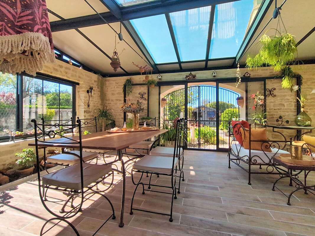 Maison Courçon 8 pièces 277.78 m² - photo 2