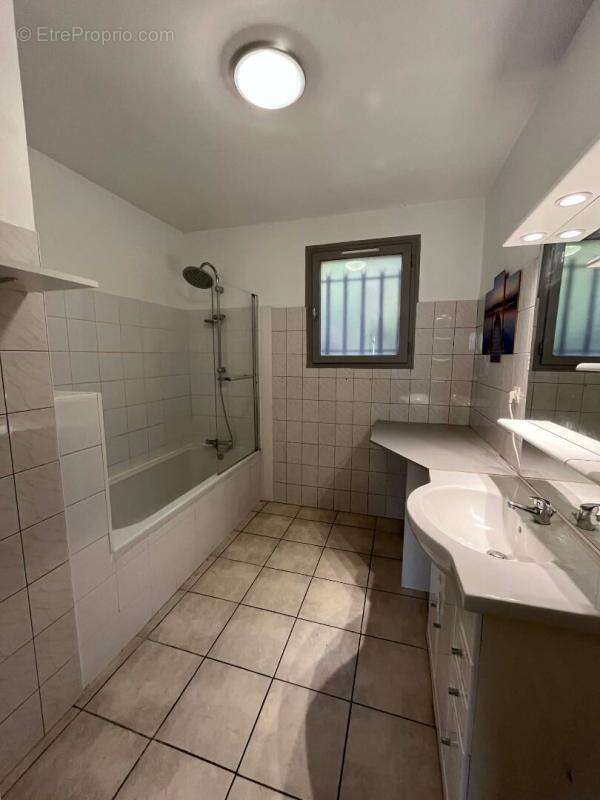 Maison à CHAMPCEVINEL