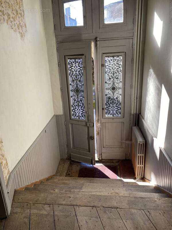 Maison à EYMOUTIERS