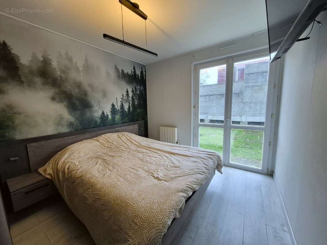 Maison à SAINT-GEORGES-DES-GARDES