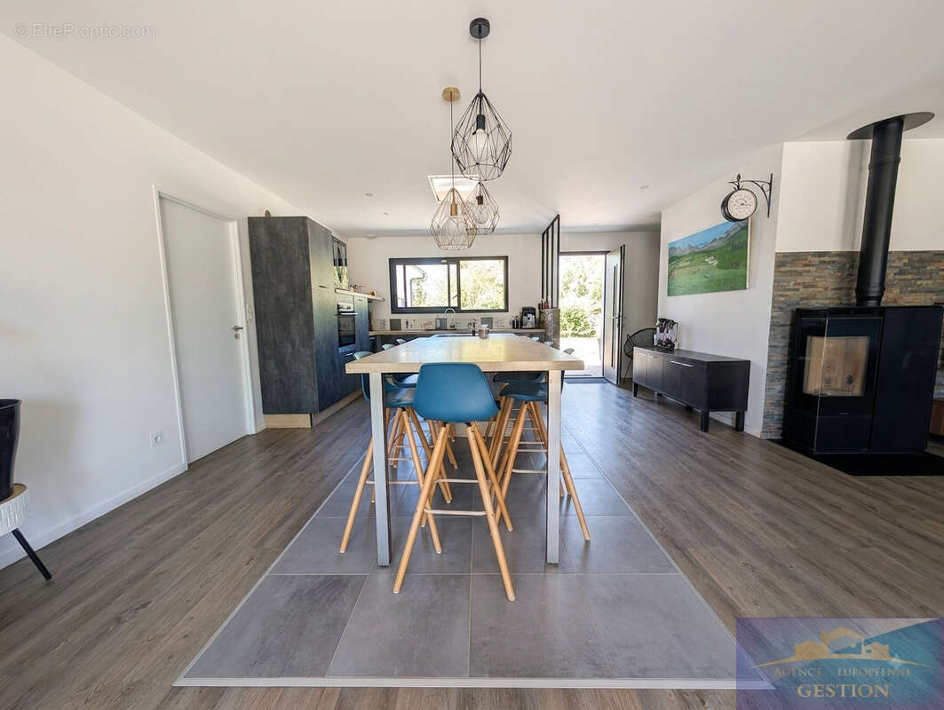 Maison 5 pièces - 139m2 - photo 4