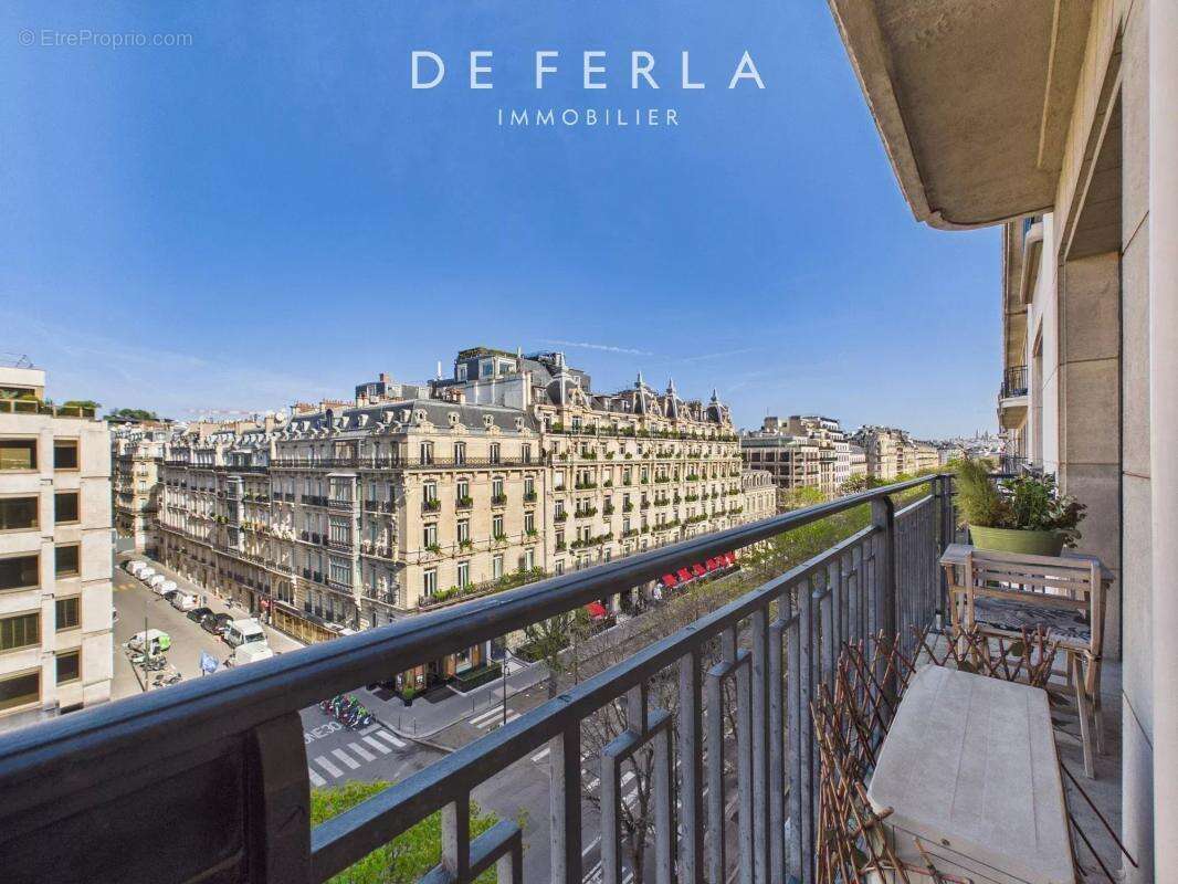 Appartement à PARIS-8E