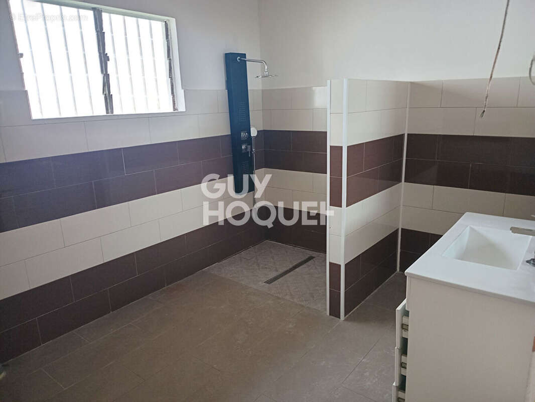 Maison à SAINT-BENOIT