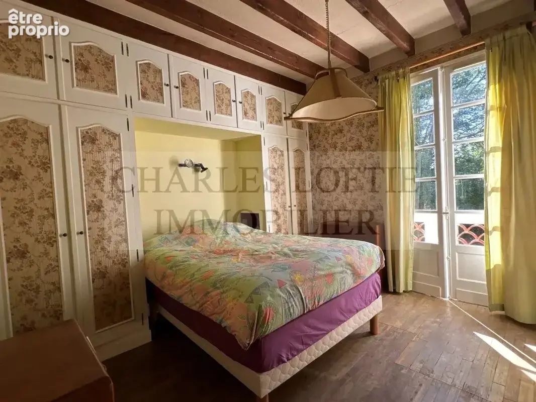 Maison familiale avec garage, piscine et accès à la rivière sur près de 7000 m² de terrain, proche de Prayssac. - photo 15