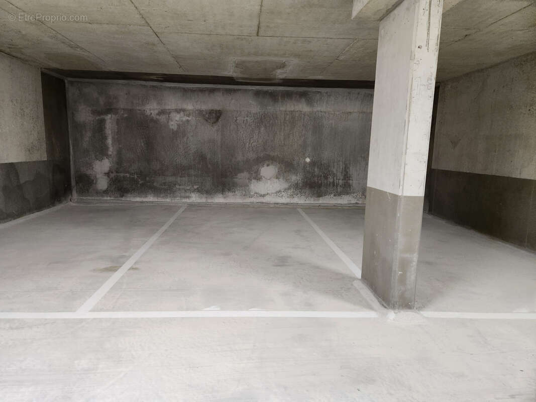 Parking à ROSNY-SOUS-BOIS