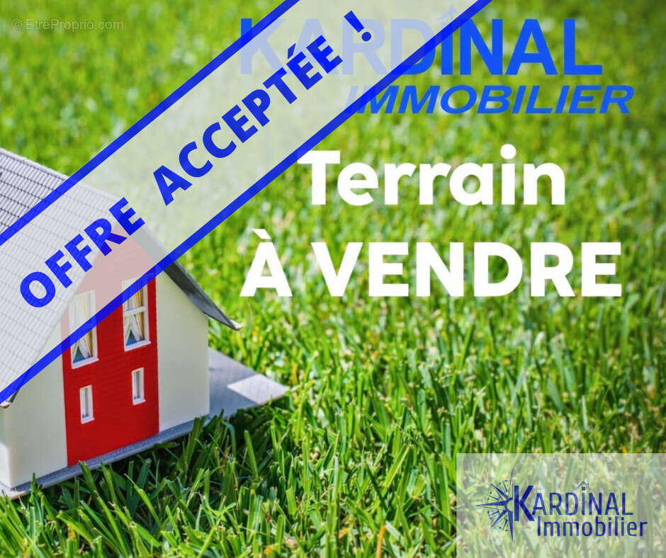 Terrain à REMILLY