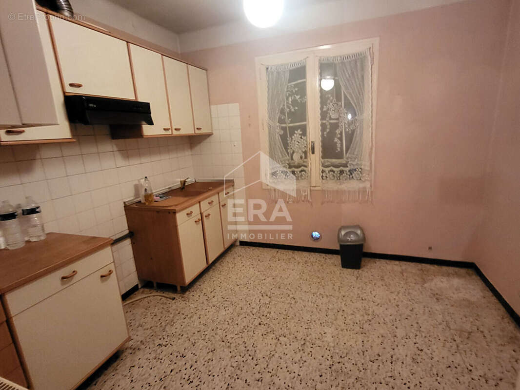 Maison à CHATEAU-ARNOUX-SAINT-AUBAN