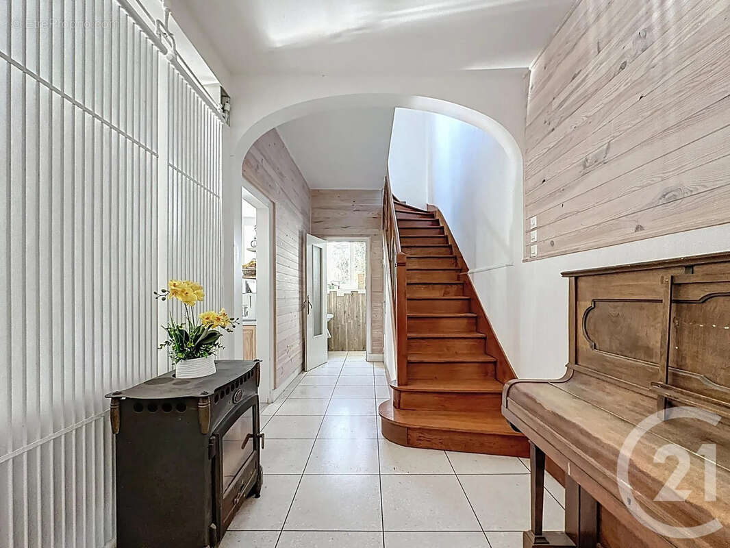 Maison à VALLANT-SAINT-GEORGES