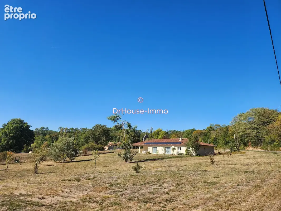 Maison 6 pièces 215 m² à vendre à Eglise-Neuve-D'issac (24400) - photo 2
