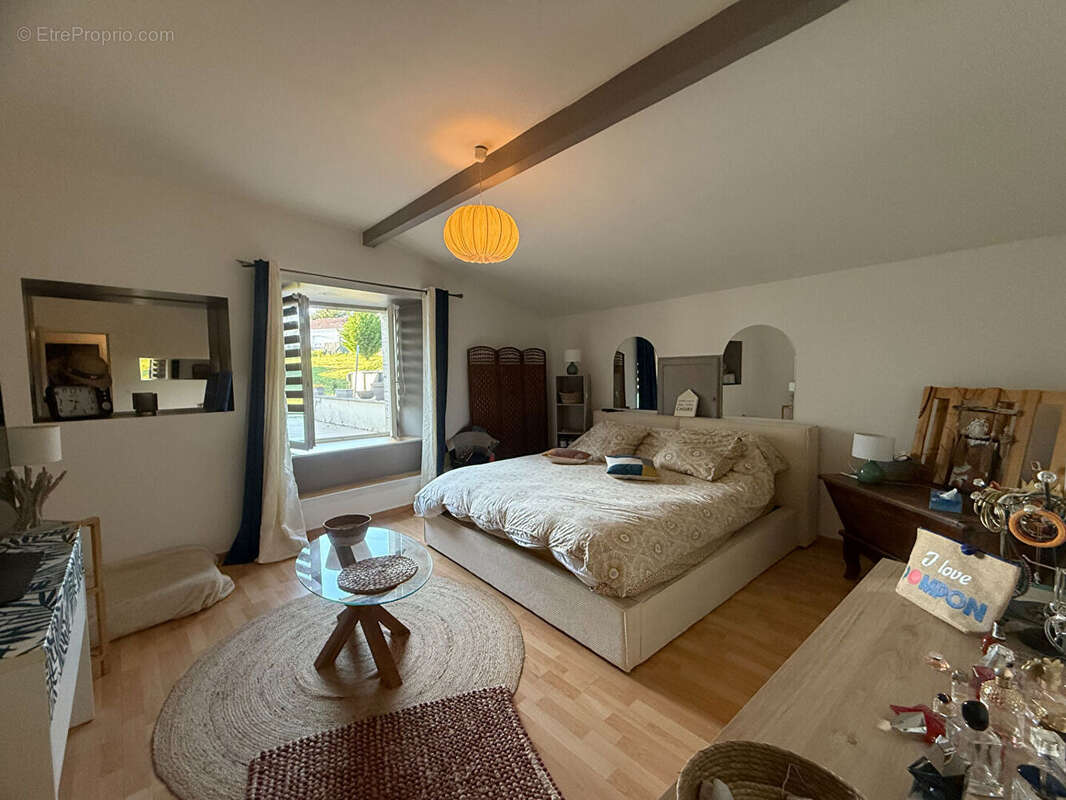 Maison à LA SAUVETAT-SUR-LEDE