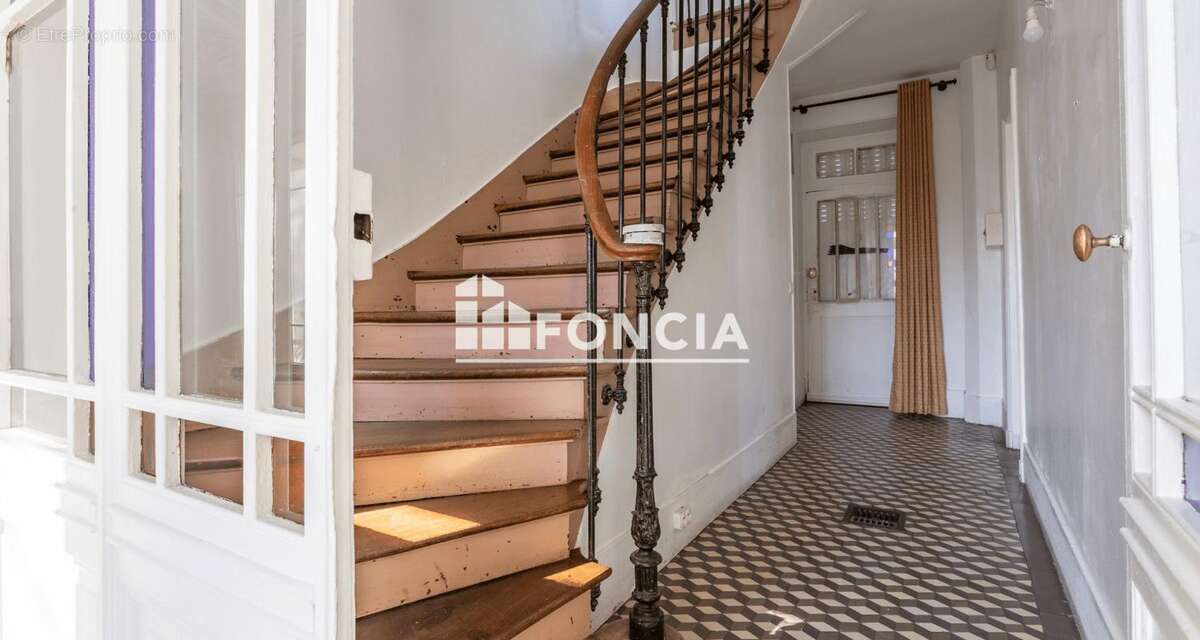 Maison à BOURG-LA-REINE