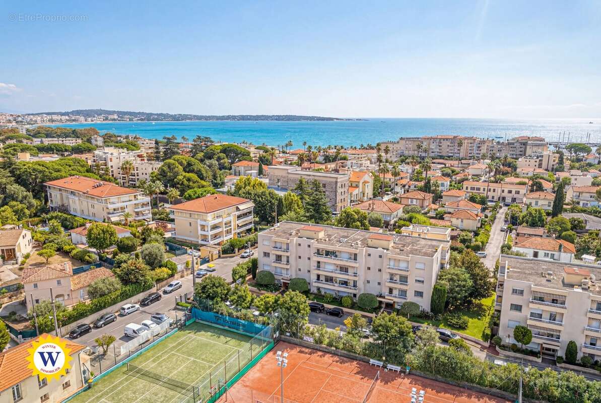 Appartement à VALLAURIS