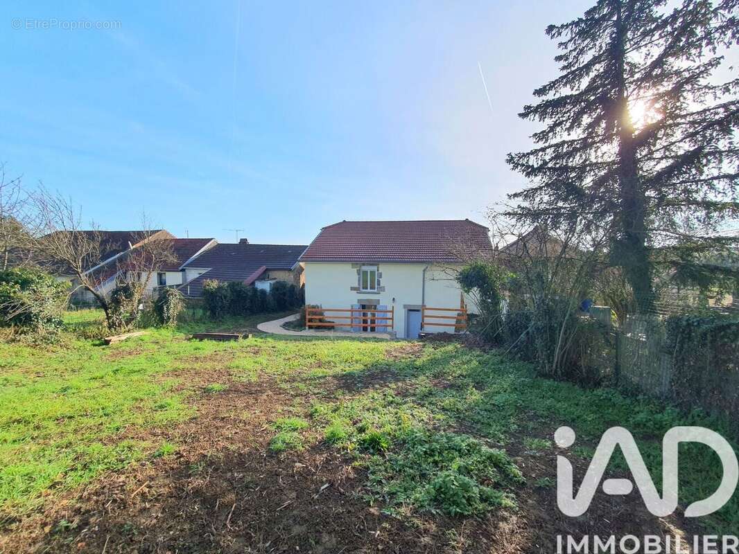 Photo 2 - Maison à VITREY-SUR-MANCE