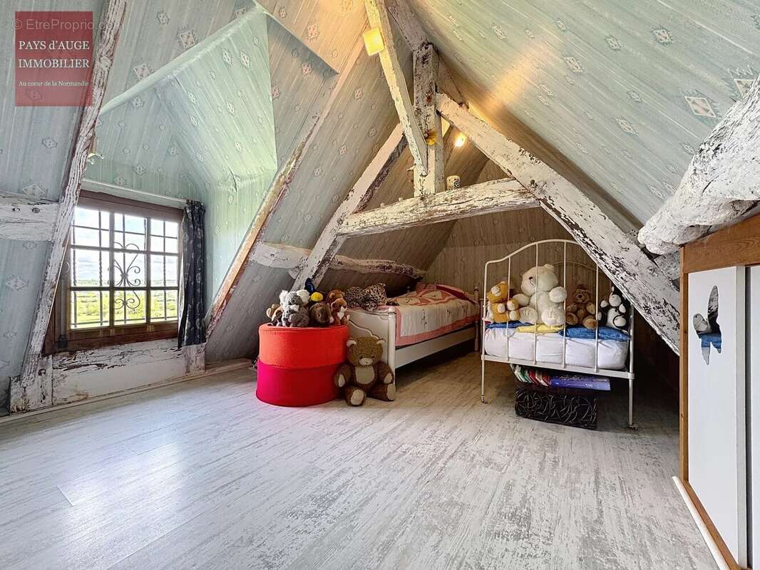 Maison à SAINT-GERVAIS-DES-SABLONS