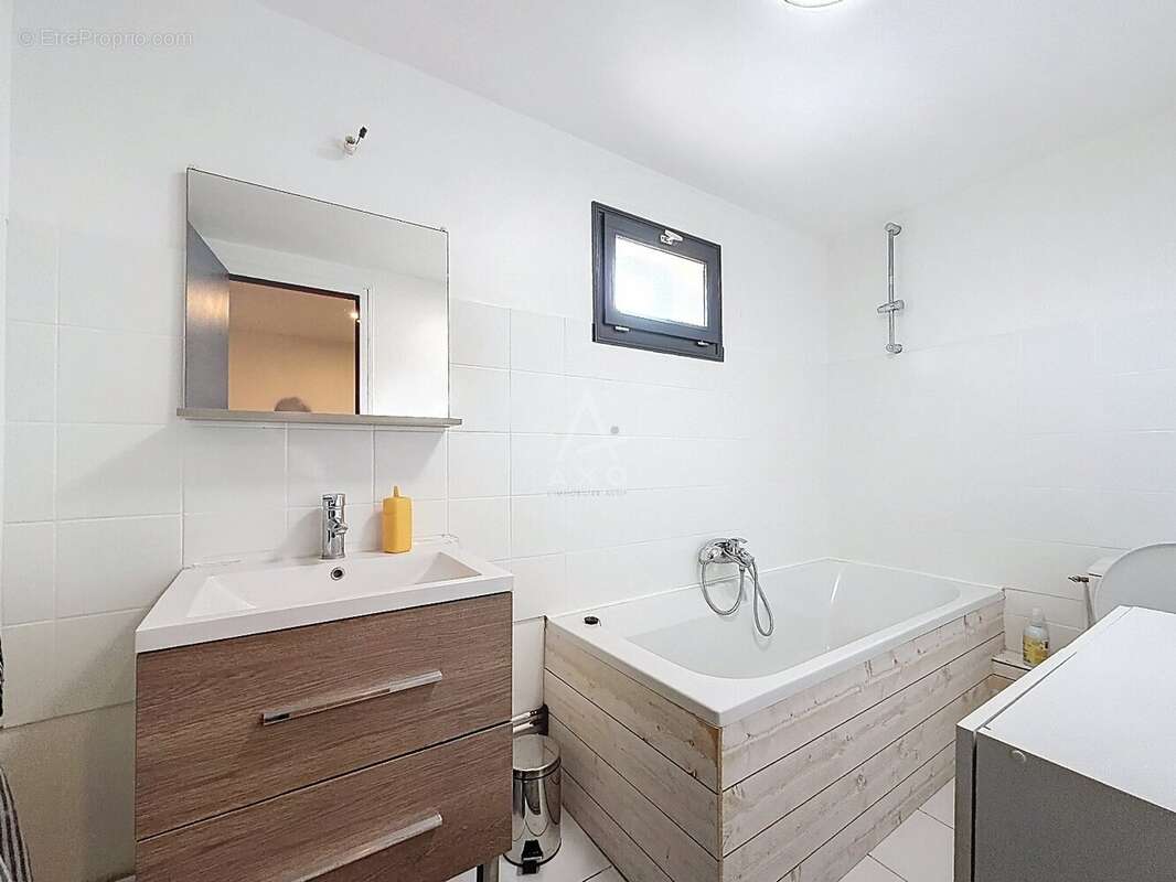 Maison à PONT-L'EVEQUE