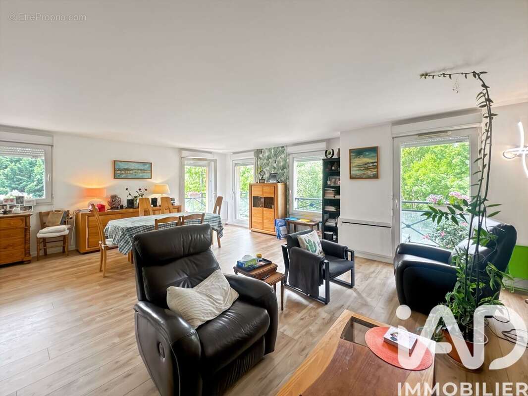 Photo 5 - Appartement à SAINTRY-SUR-SEINE
