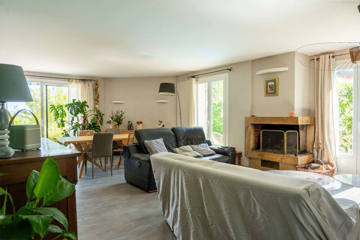 Maison à BLETTERANS