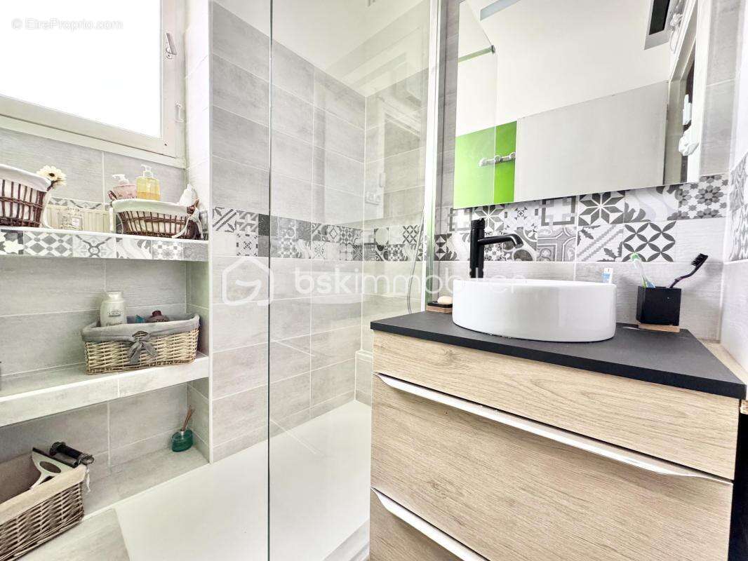 Appartement T3 de 70M2 avec cave et place de parking - photo 9
