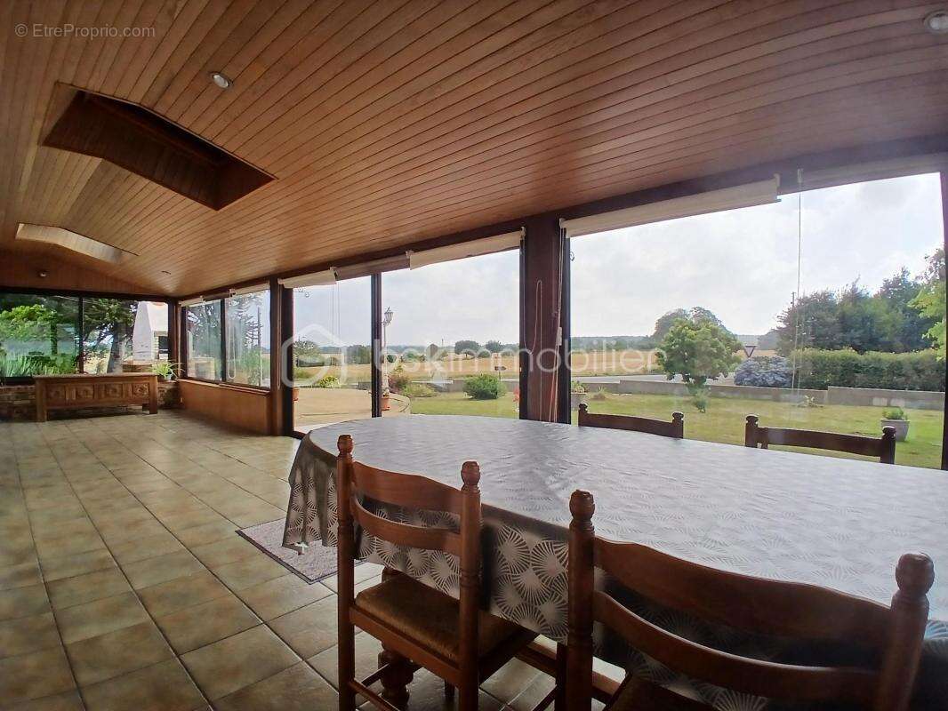 MAISON - 164 m2 - 4 Chambres - photo 5