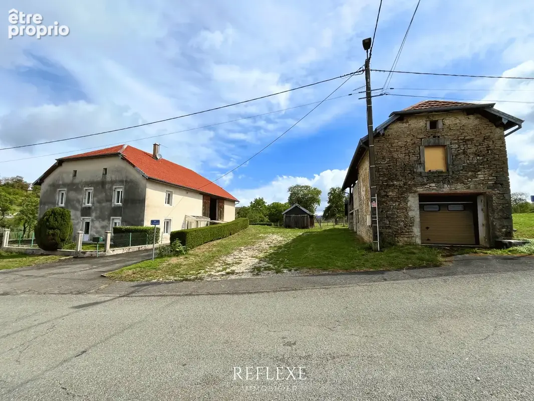 Propriété de caractère sur 1 hectare de terrain & dépendances - photo 2