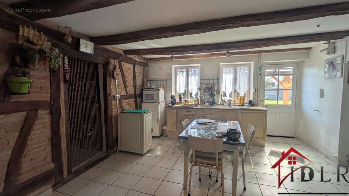 Maison à FRANCHEVILLE