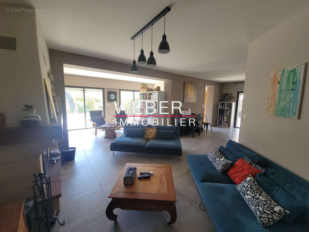 TOULON OUEST  - MAISON 200 m2 - 6 chambres - Piscine - photo 2