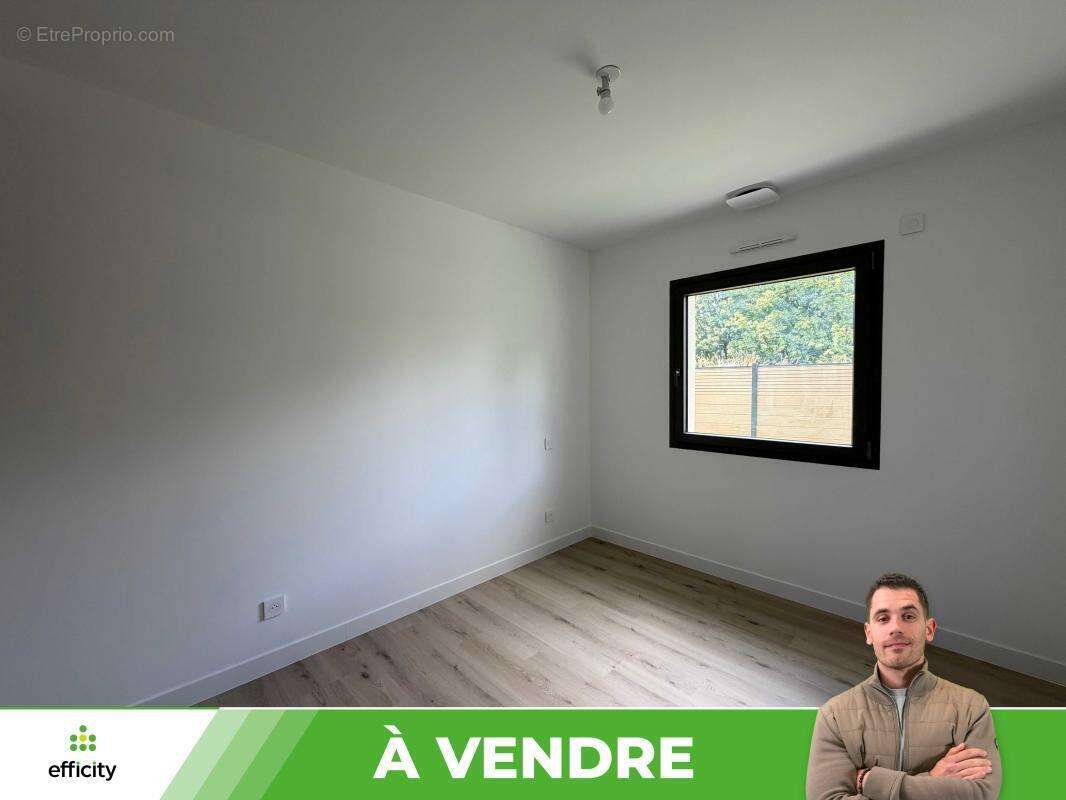Maison 144 m² à Montamise  - photo 13