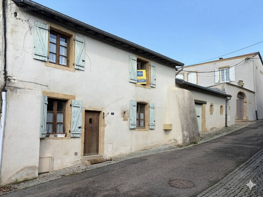 Maison à ROZERIEULLES