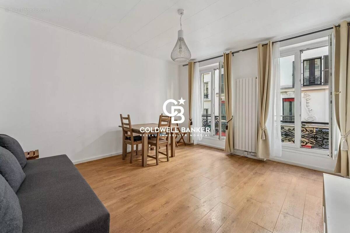 Appartement à PARIS-17E