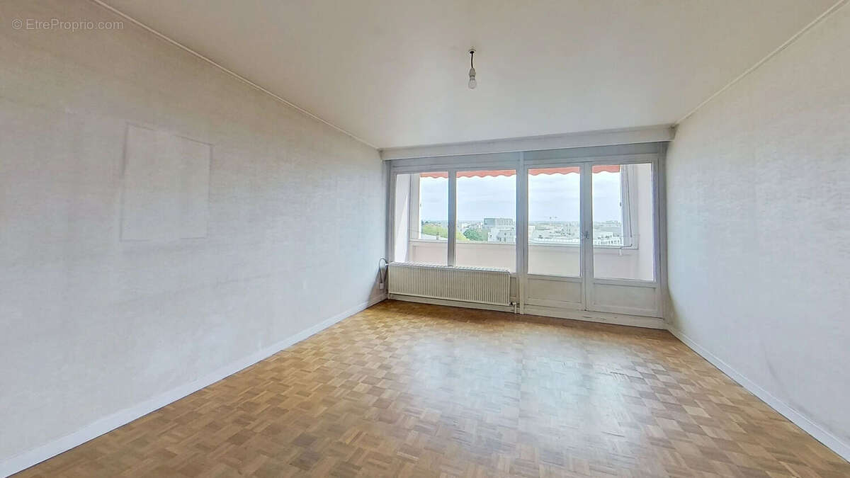 Appartement à LYON-8E