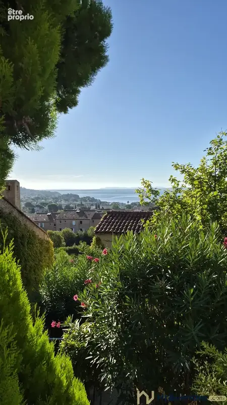Exclusivité Carqueiranne — Studio 30 m2 rénové + Jardin 19 m2  Idéal Investisseur ou 1er achat - photo 10
