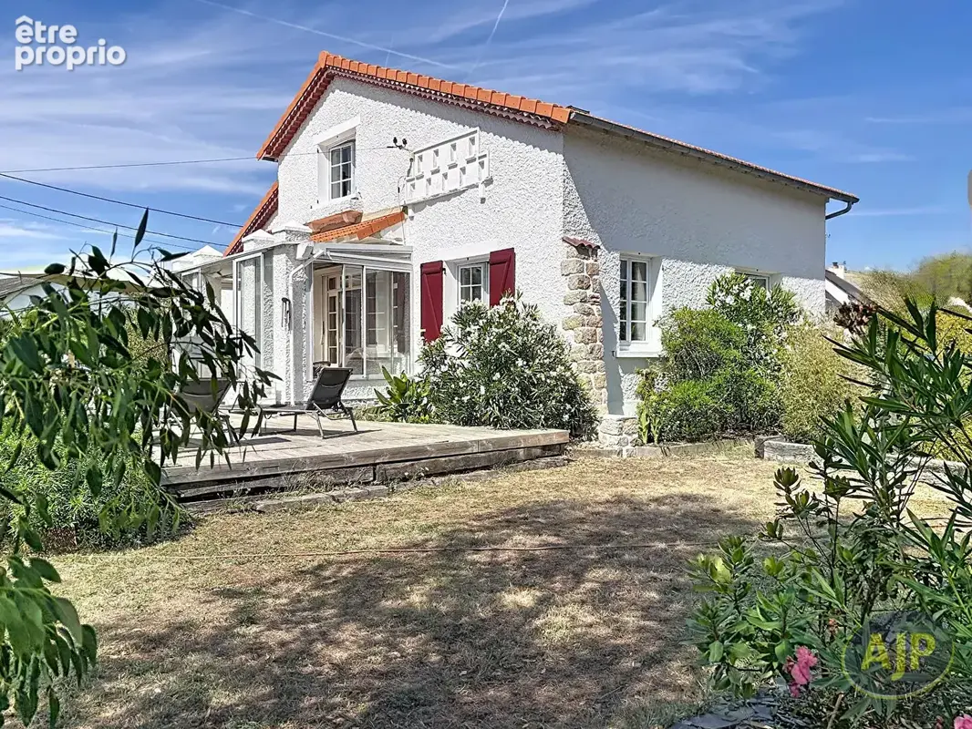 Maison à LE POULIGUEN