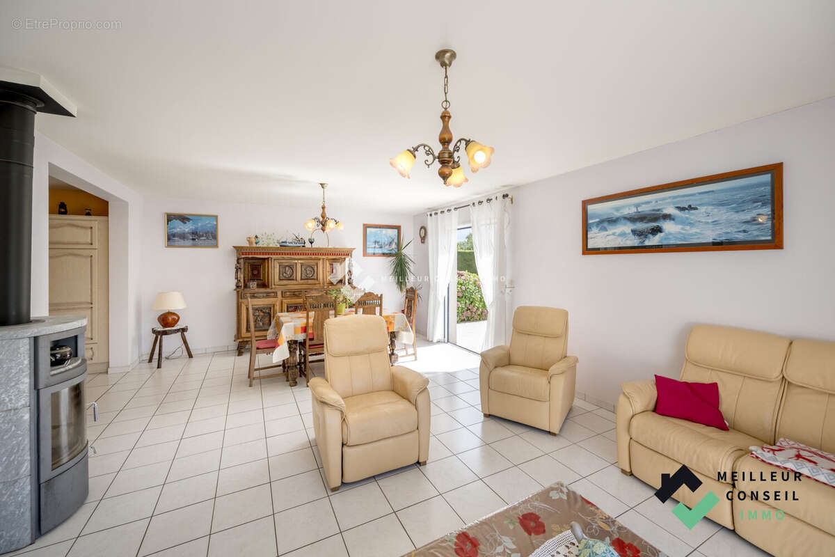 Maison 153 m² à Saint-Julien  - photo 8
