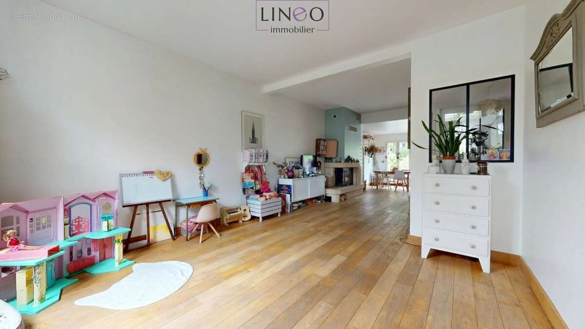 Maison à CHOISY-LE-ROI