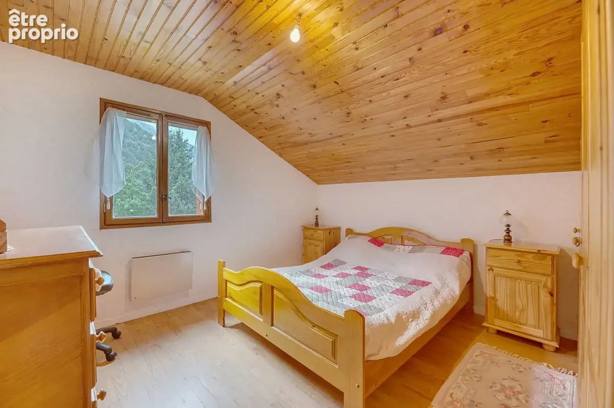 Saint-Martin-Vésubie — Chalet avec appartement indépendant et terrain de 1 054 m2 - photo 10