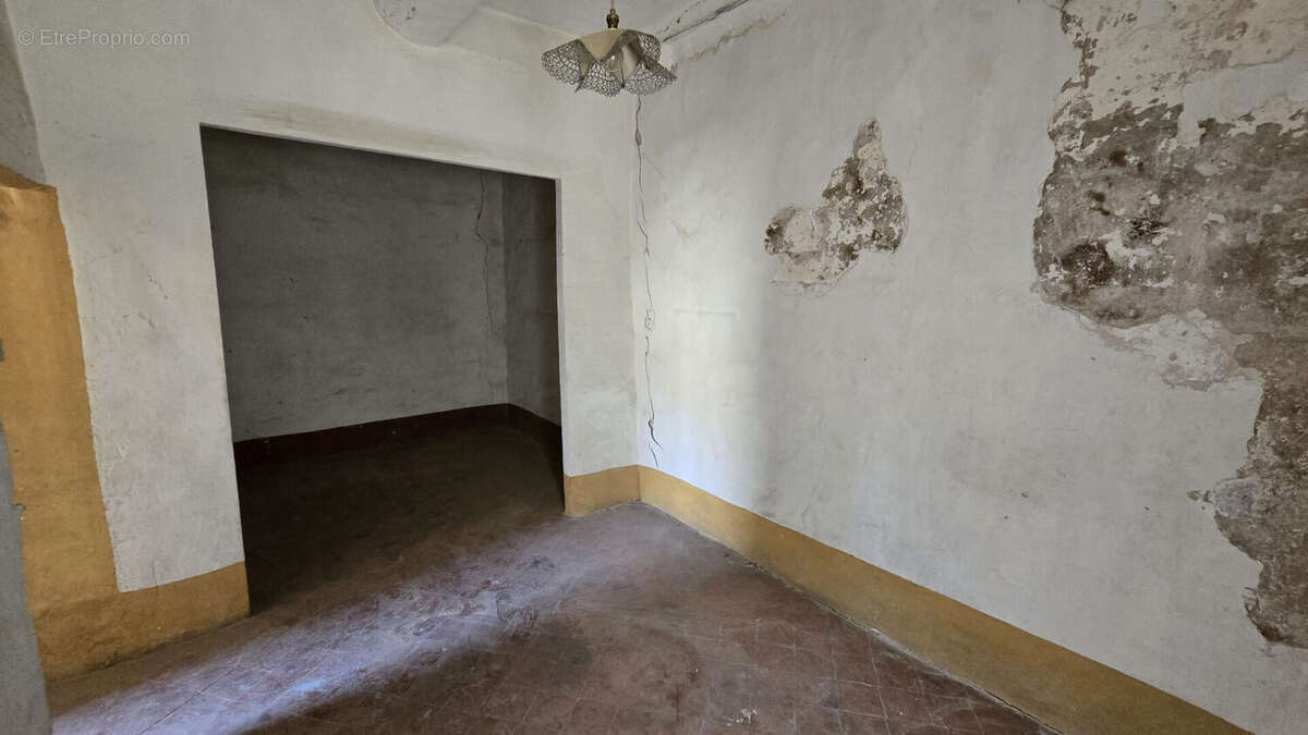 En exclusivité chez Couzinet Immobilier Maison de village à fort potentiel - photo 6