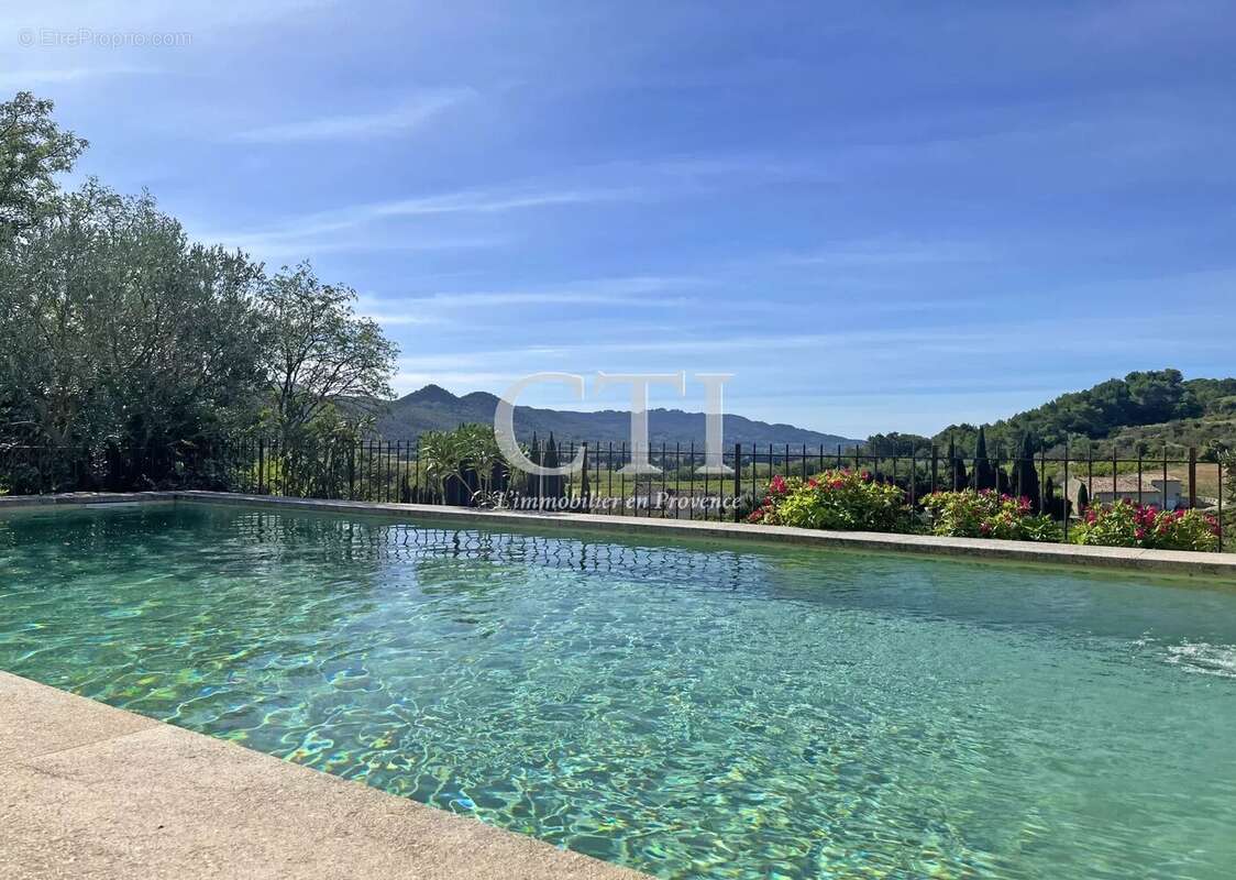 Maison à VAISON-LA-ROMAINE