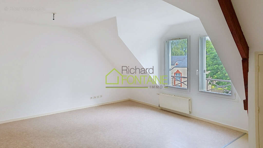 Appartement  T2 de 39 m² en dernier étage exposé sud  proche centre à pieds - photo 3