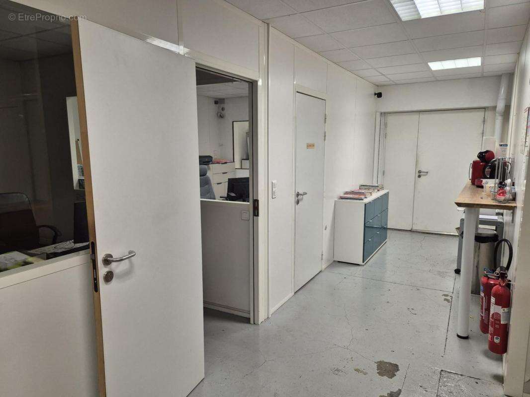 Commerce à COURTENAY