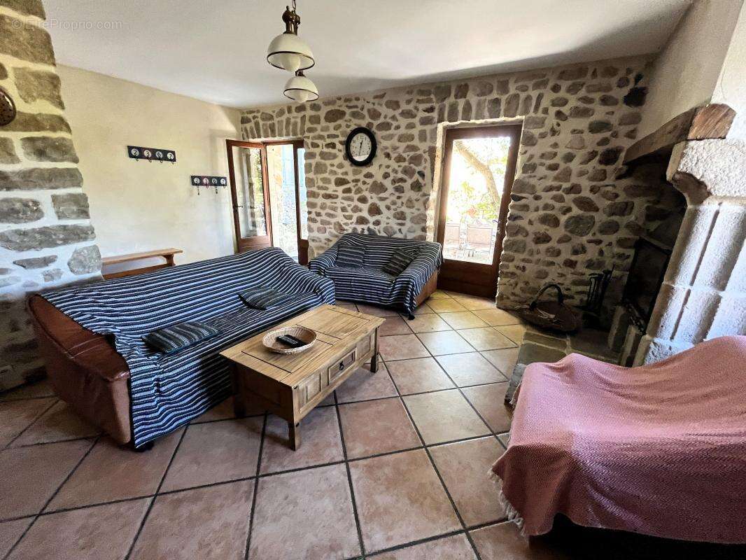 Maison à LARGENTIERE