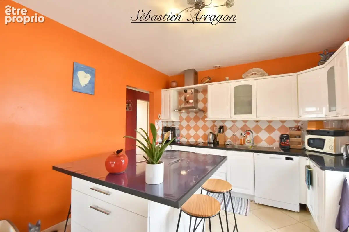 En exclusivité à Cancon – Maison familiale rénovée de 130 m² avec garage et terrain clos - photo 3