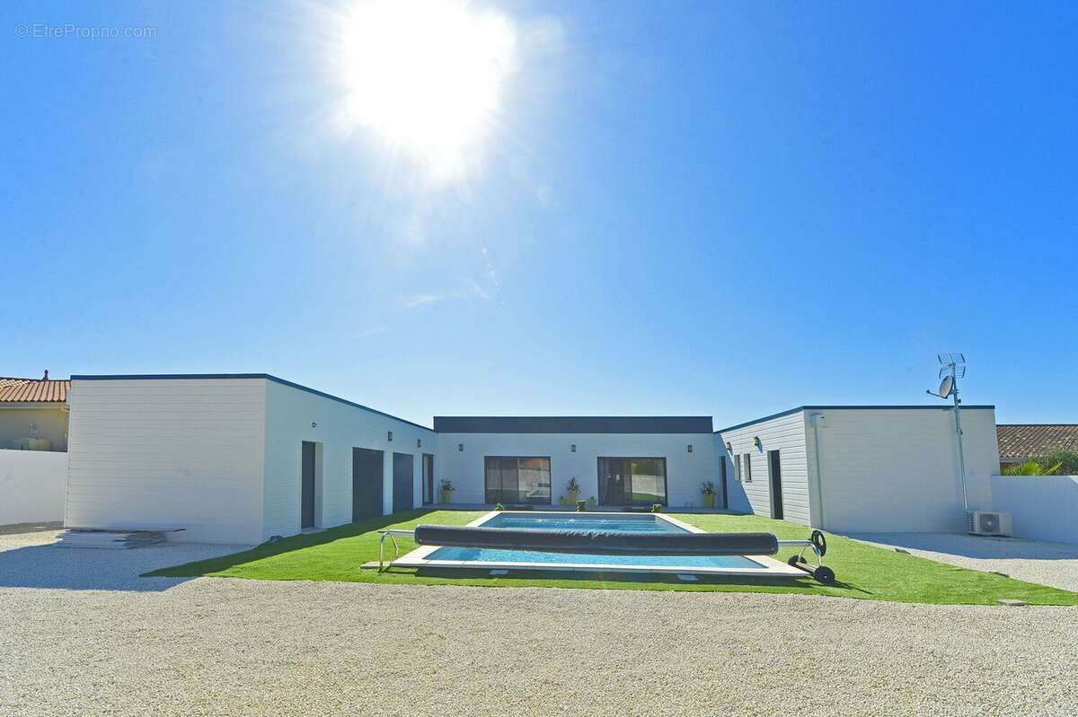 Maison à SAINT-GEORGES-DE-DIDONNE