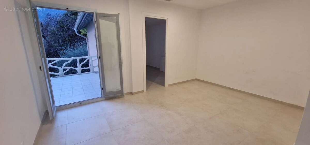 Appartement à MENTON