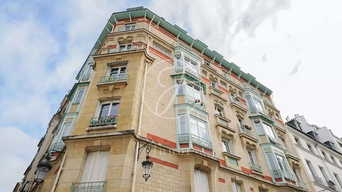 Appartement à PARIS-6E