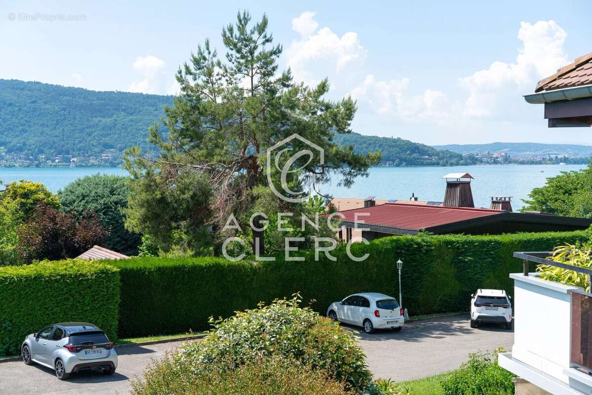 Appartement à VEYRIER-DU-LAC