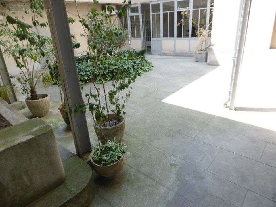 Bastide Saint Louis, appartement haussmanien avc terrasse - photo 10