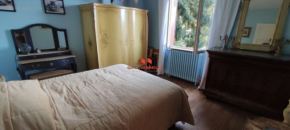 Appartement à LA CELLE-SAINT-CLOUD